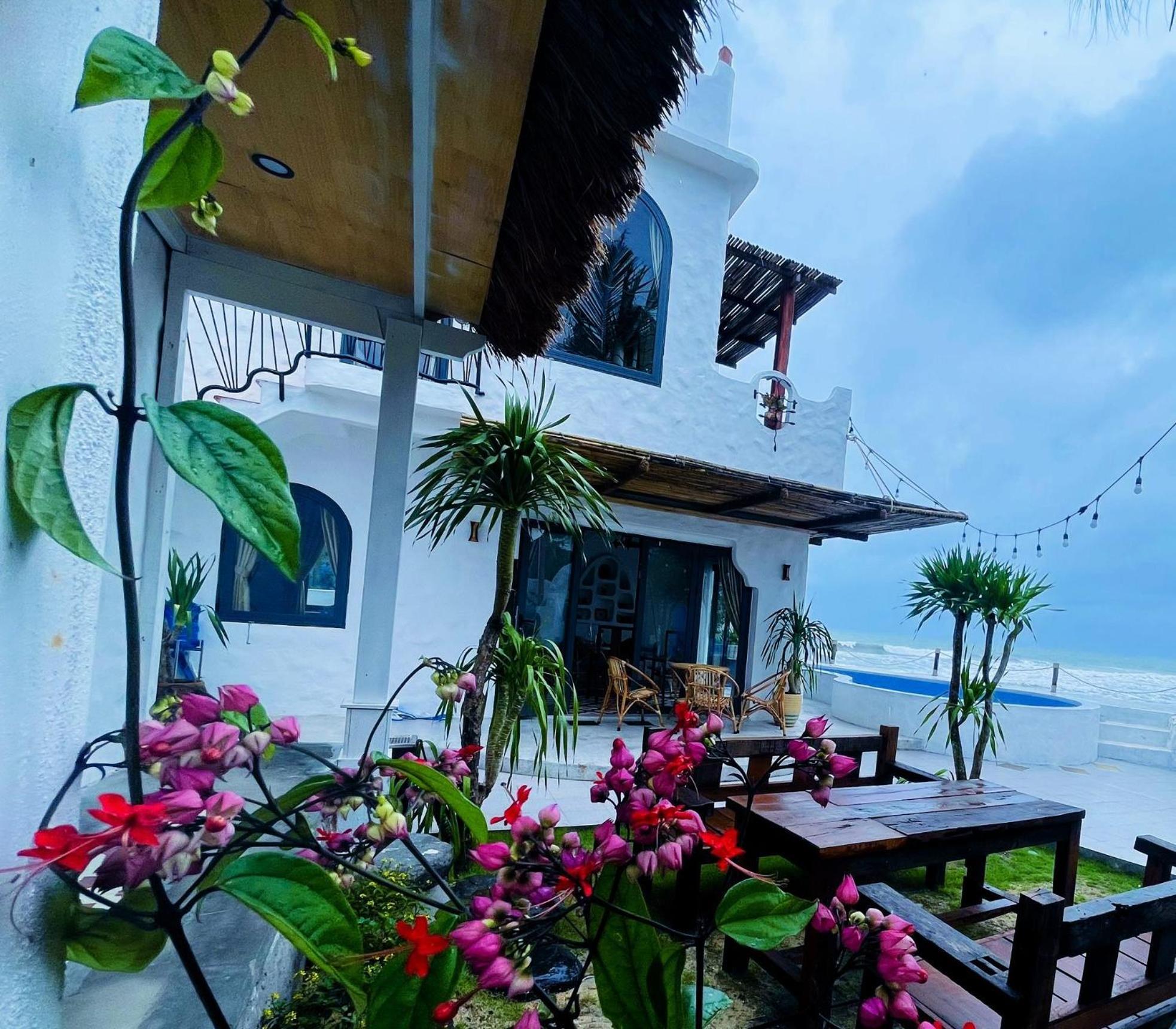 Santa Fe House - Ganh Da Dia Bed and Breakfast Thon Phu Hanh Exteriör bild